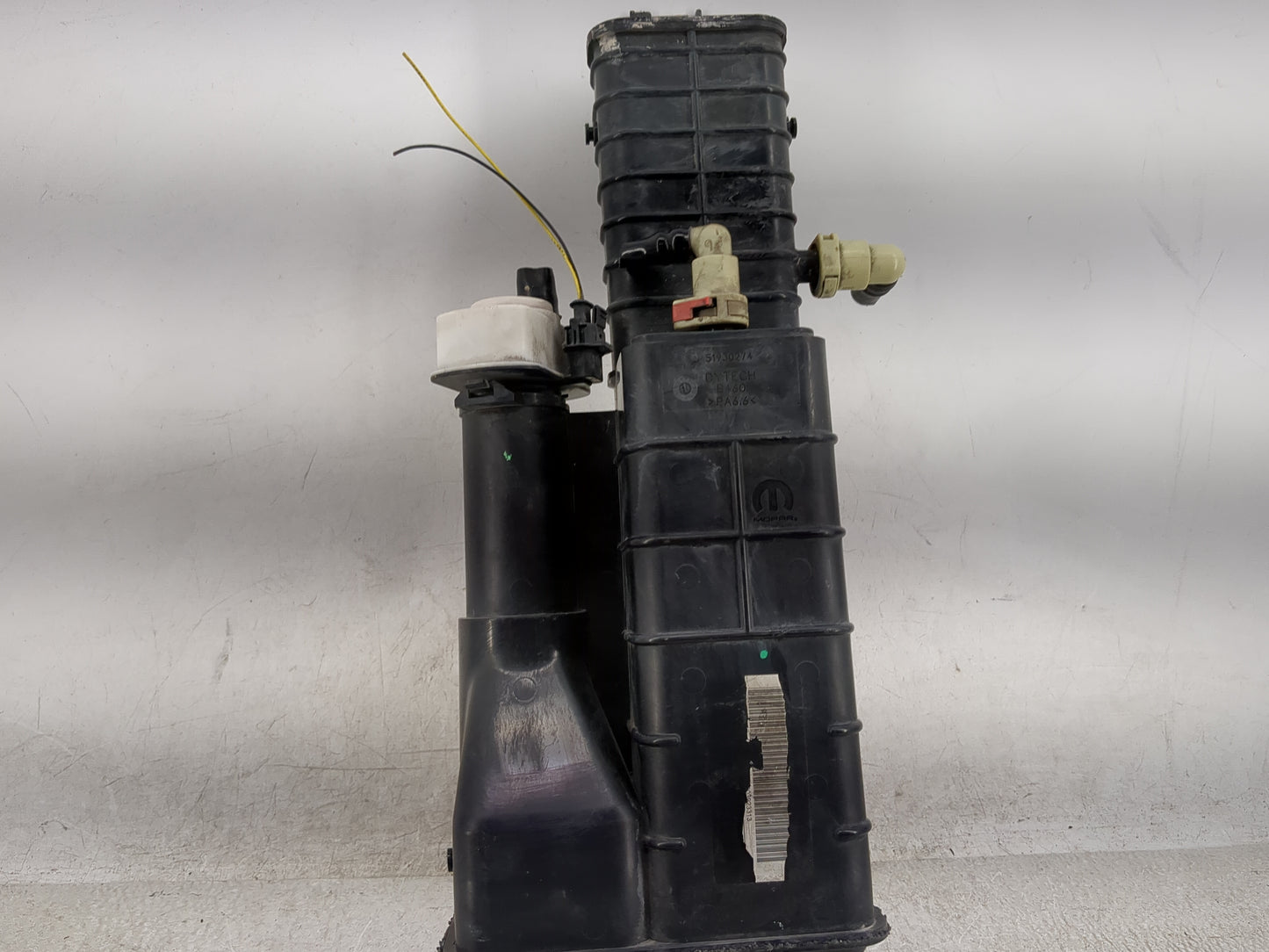 2014 Fiat 500 Fuel Vapor Charcoal Canister 1461830 - Oemusedautoparts1.com