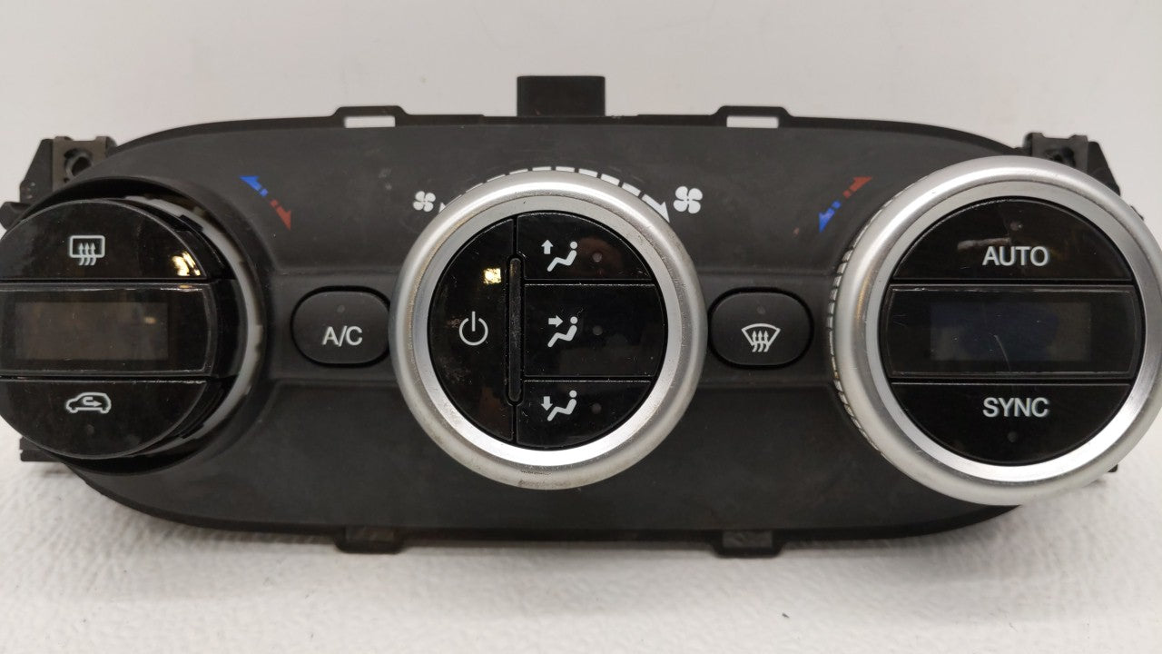 2014 Fiat 500 Climate Control Module Temperature AC/Heater Replacement P/N:A83030900 735580634 Fits OEM Used Auto Parts - Oe