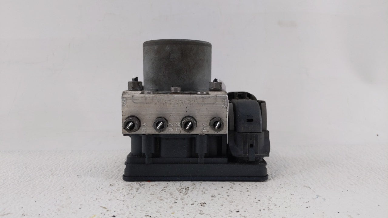2014 Fiat 500 ABS Pump Control Module Replacement P/N:51920753 51973614 Fits OEM Used Auto Parts - Oemusedautoparts1.com