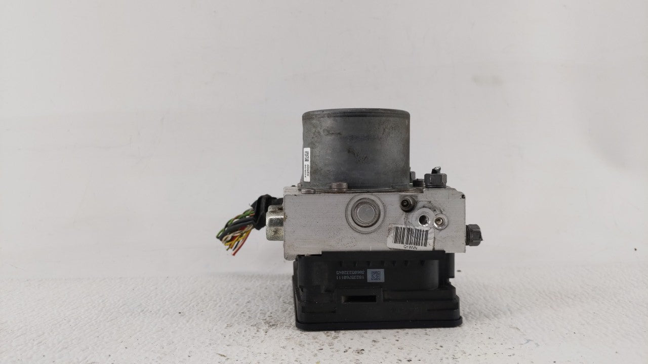 2014 Fiat 500 ABS Pump Control Module Replacement P/N:51920753 51973614 Fits OEM Used Auto Parts - Oemusedautoparts1.com