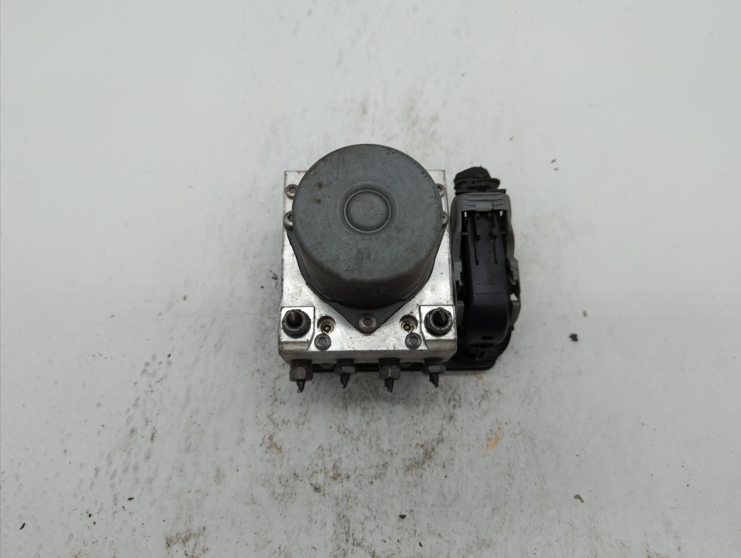 2014 Fiat 500 ABS Pump Control Module Replacement P/N:51920753 51973614 Fits OEM Used Auto Parts - Oemusedautoparts1.com