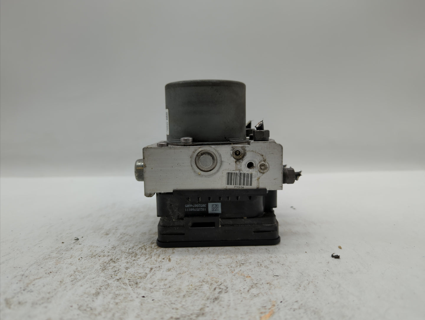 2014 Fiat 500 ABS Pump Control Module Replacement P/N:51920753 51973614 Fits OEM Used Auto Parts - Oemusedautoparts1.com