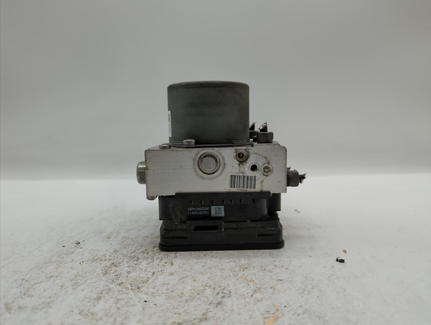 2014 Fiat 500 ABS Pump Control Module Replacement P/N:51920753 51973614 Fits OEM Used Auto Parts - Oemusedautoparts1.com