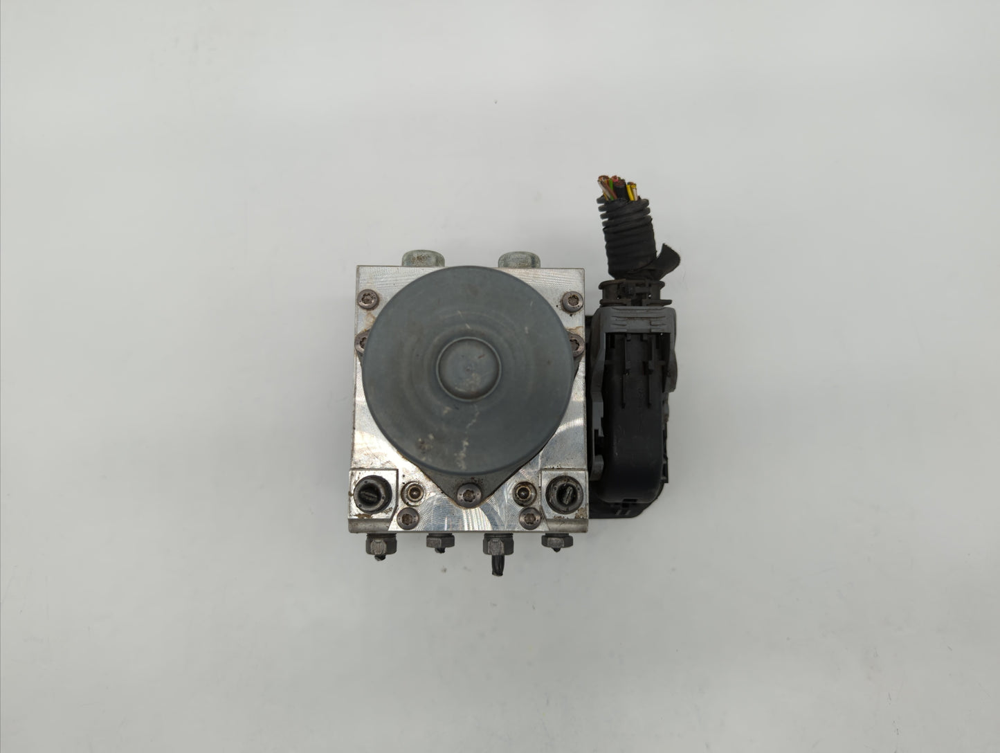 2014 Fiat 500 ABS Pump Control Module Replacement P/N:51920753 51973614 Fits OEM Used Auto Parts - Oemusedautoparts1.com