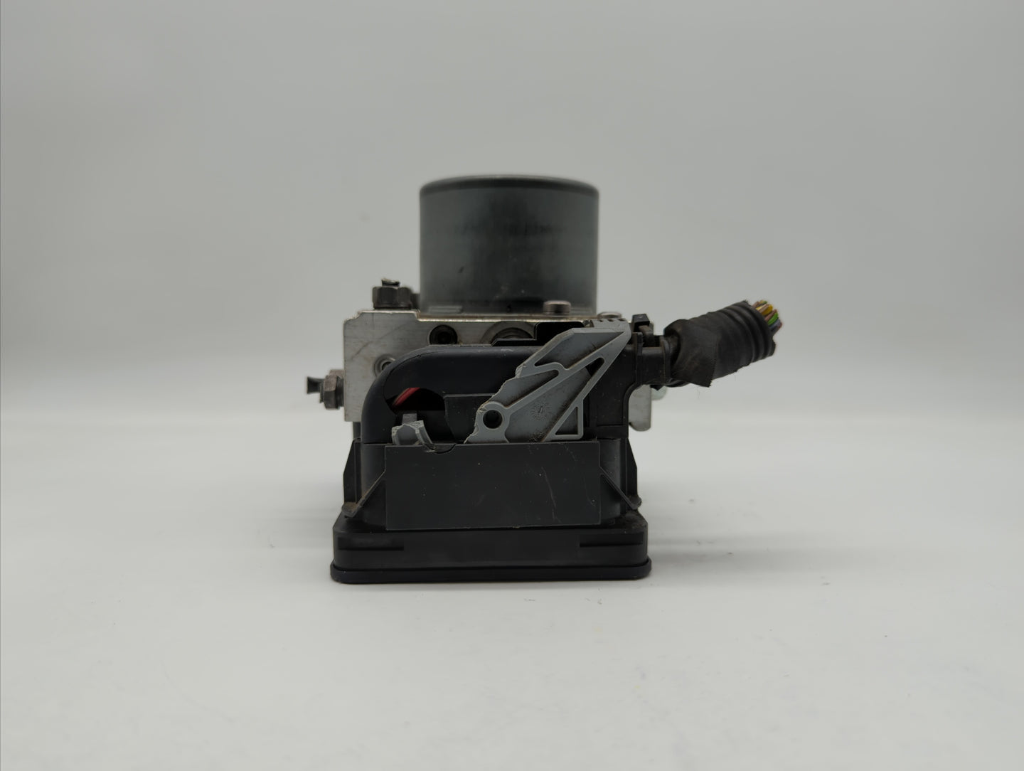 2014 Fiat 500 ABS Pump Control Module Replacement P/N:51920753 51973614 Fits OEM Used Auto Parts - Oemusedautoparts1.com