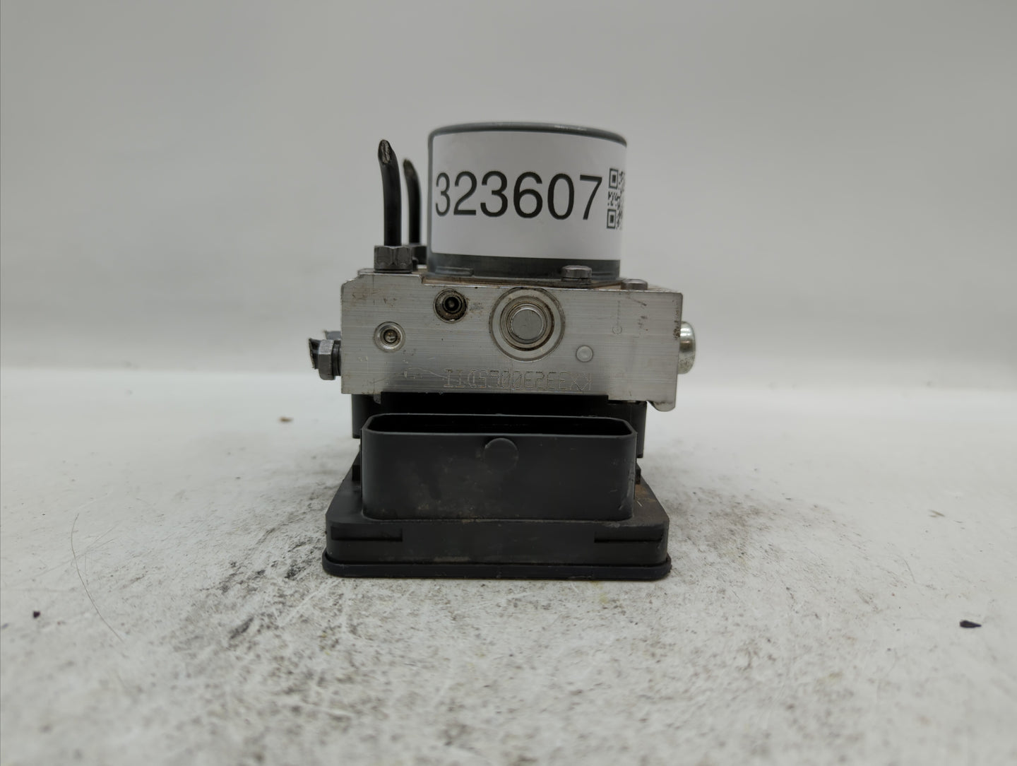 2014 Fiat 500 ABS Pump Control Module Replacement P/N:51920753 51973614 Fits OEM Used Auto Parts - Oemusedautoparts1.com