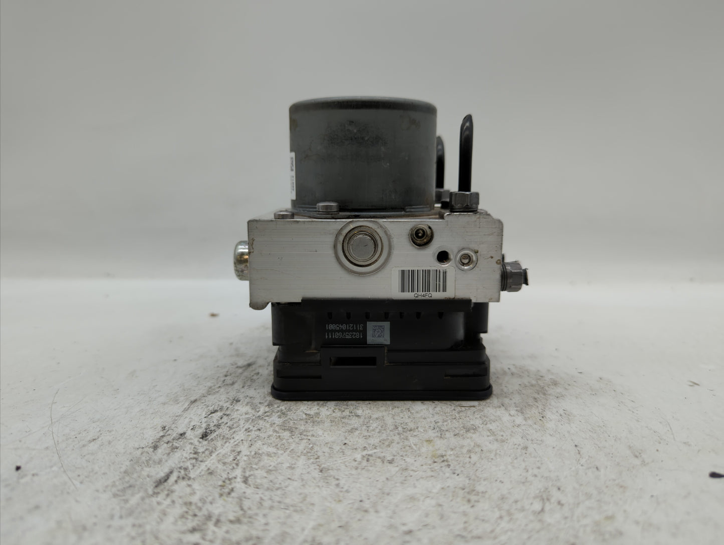 2014 Fiat 500 ABS Pump Control Module Replacement P/N:51920753 51973614 Fits OEM Used Auto Parts - Oemusedautoparts1.com