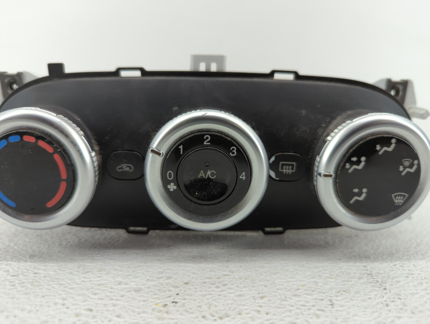 2014 Fiat 500 Climate Control Module Temperature AC/Heater Replacement P/N:838792Z 735580634, 735557283 Fits OEM Used Auto P