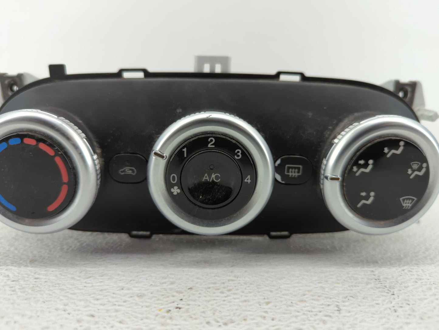 2014 Fiat 500 Climate Control Module Temperature AC/Heater Replacement P/N:838792Z 735580634, 735557283 Fits OEM Used Auto P