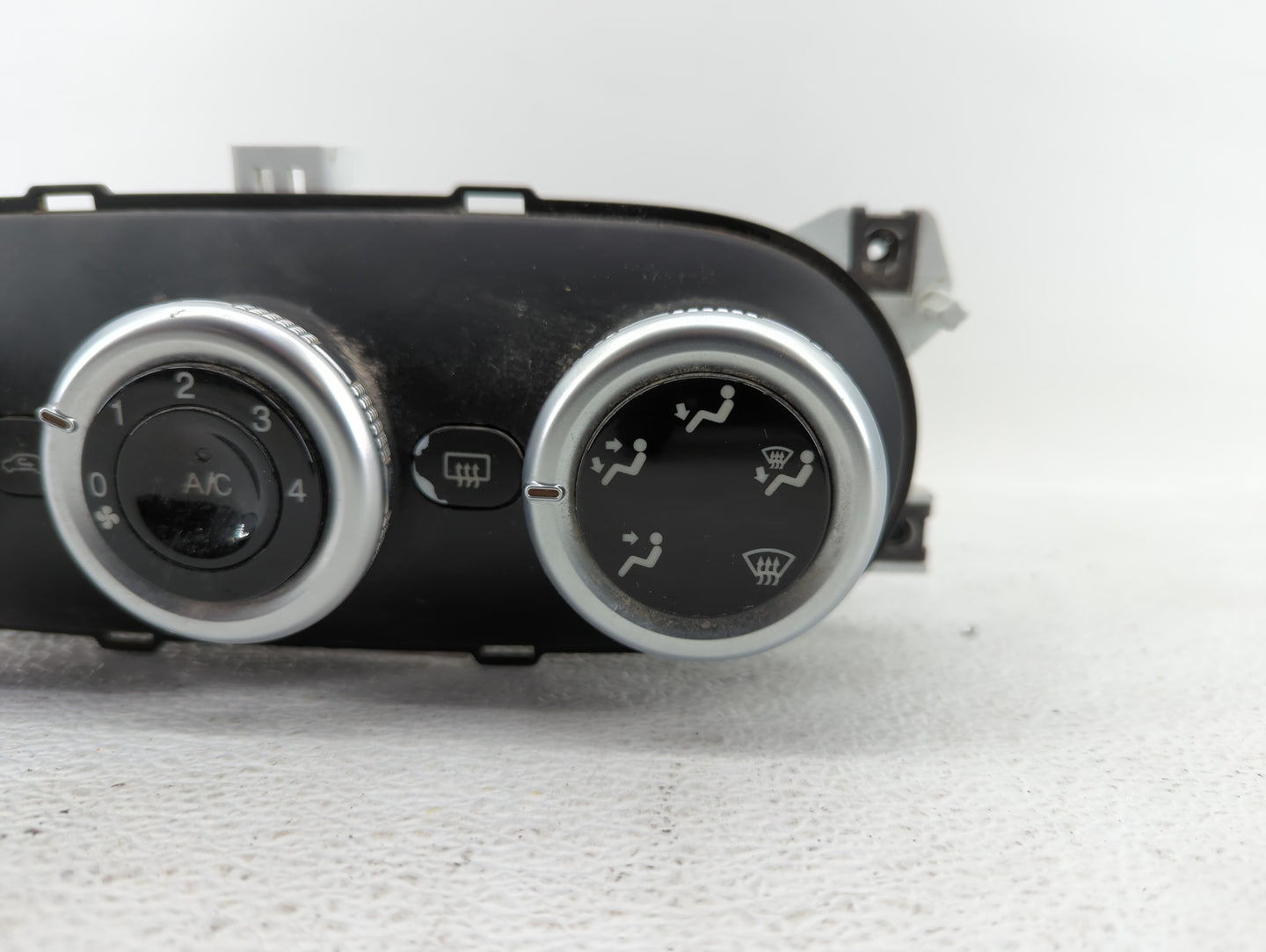 2014 Fiat 500 Climate Control Module Temperature AC/Heater Replacement P/N:838792Z 735580634, 735557283 Fits OEM Used Auto P