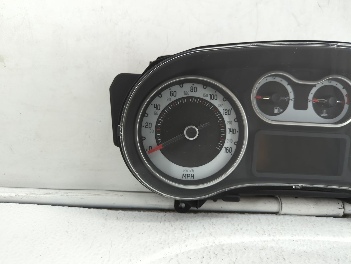 2014-2017 Fiat 500 Instrument Cluster Speedometer Gauges P/N:51953204 51968251, 51975138 Miles: Fits Fits 2014 2015 2016 201