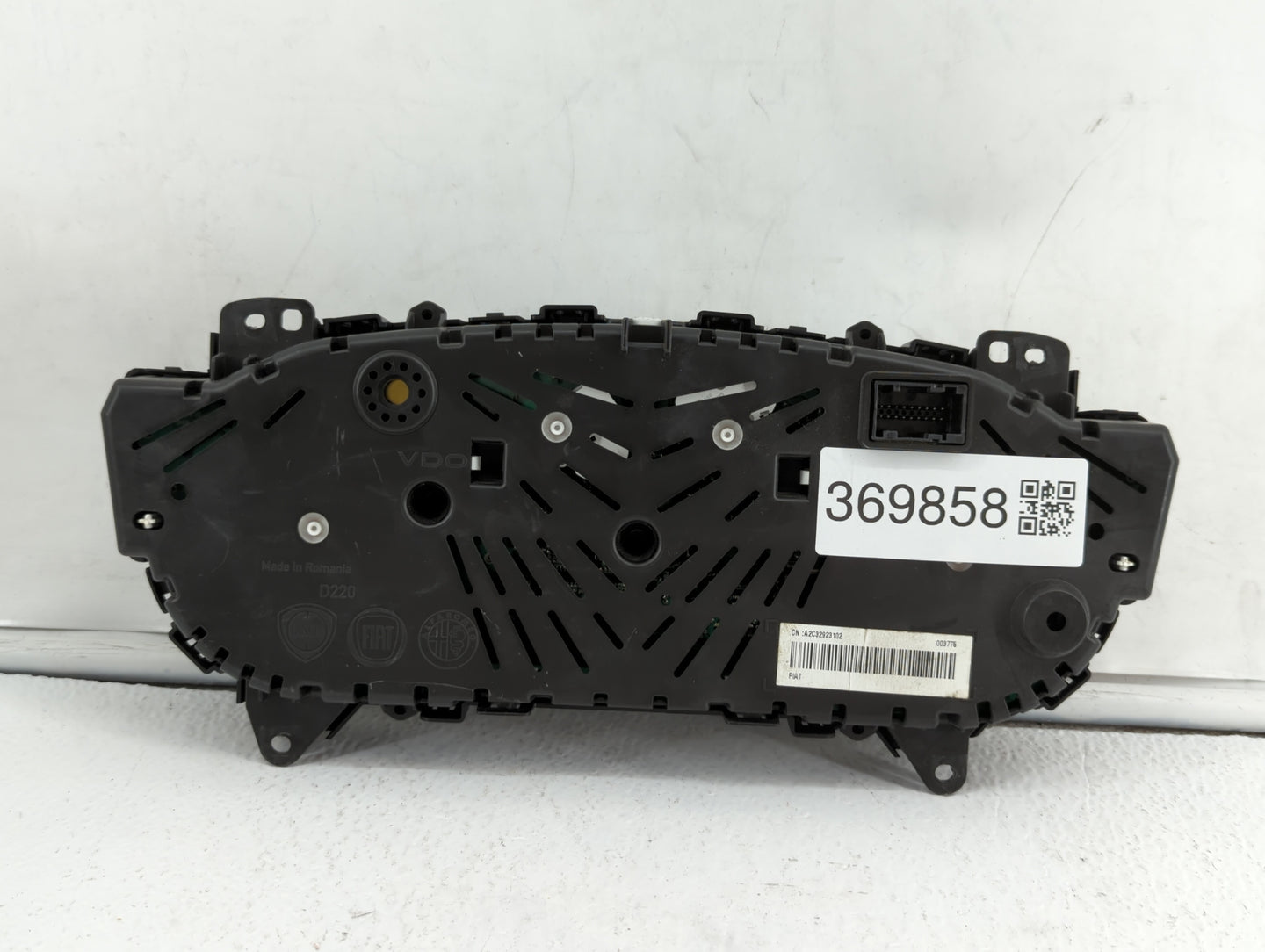 2014 Fiat 500 Instrument Cluster Speedometer Gauges P/N:51953204 51968251, 51975138, 51968387 Fits OEM Used Auto Parts - Oem