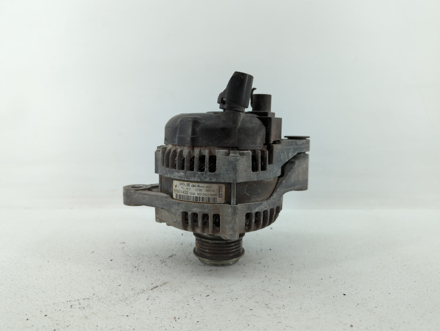 2014-2017 Fiat 500 Alternator Replacement Generator Charging Assembly Engine OEM P/N:51931432 52003622 Fits OEM Used Auto Pa