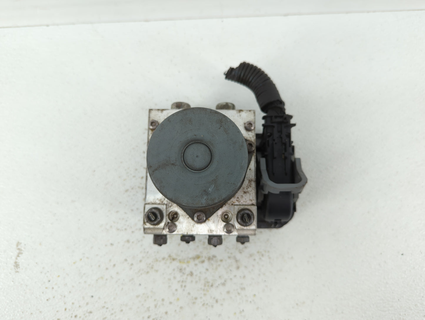 2014 Fiat 500 ABS Pump Control Module Replacement P/N:51920753 51973614 Fits OEM Used Auto Parts - Oemusedautoparts1.com