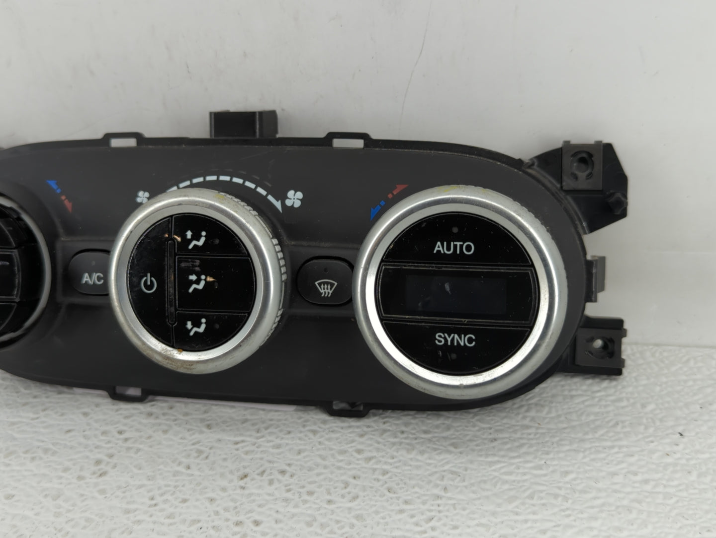 2014 Fiat 500 Climate Control Module Temperature AC/Heater Replacement P/N:838792Z 735580634, 735557283 Fits OEM Used Auto P
