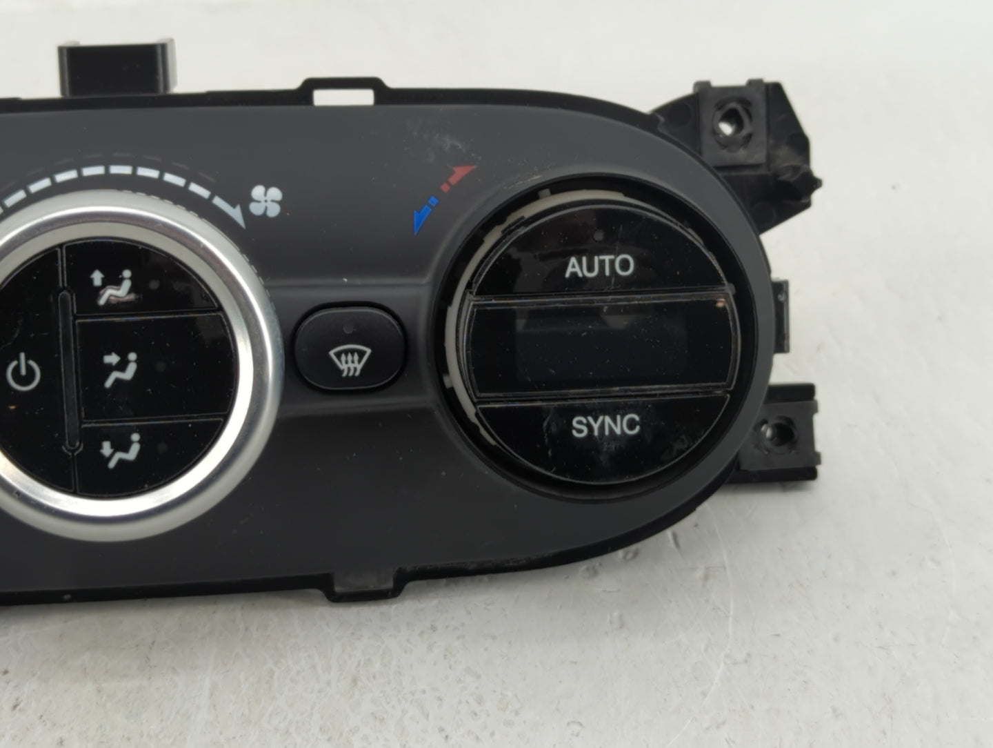 2014 Fiat 500 Climate Control Module Temperature AC/Heater Replacement P/N:735613957 A83030900, 735580634 Fits OEM Used Auto