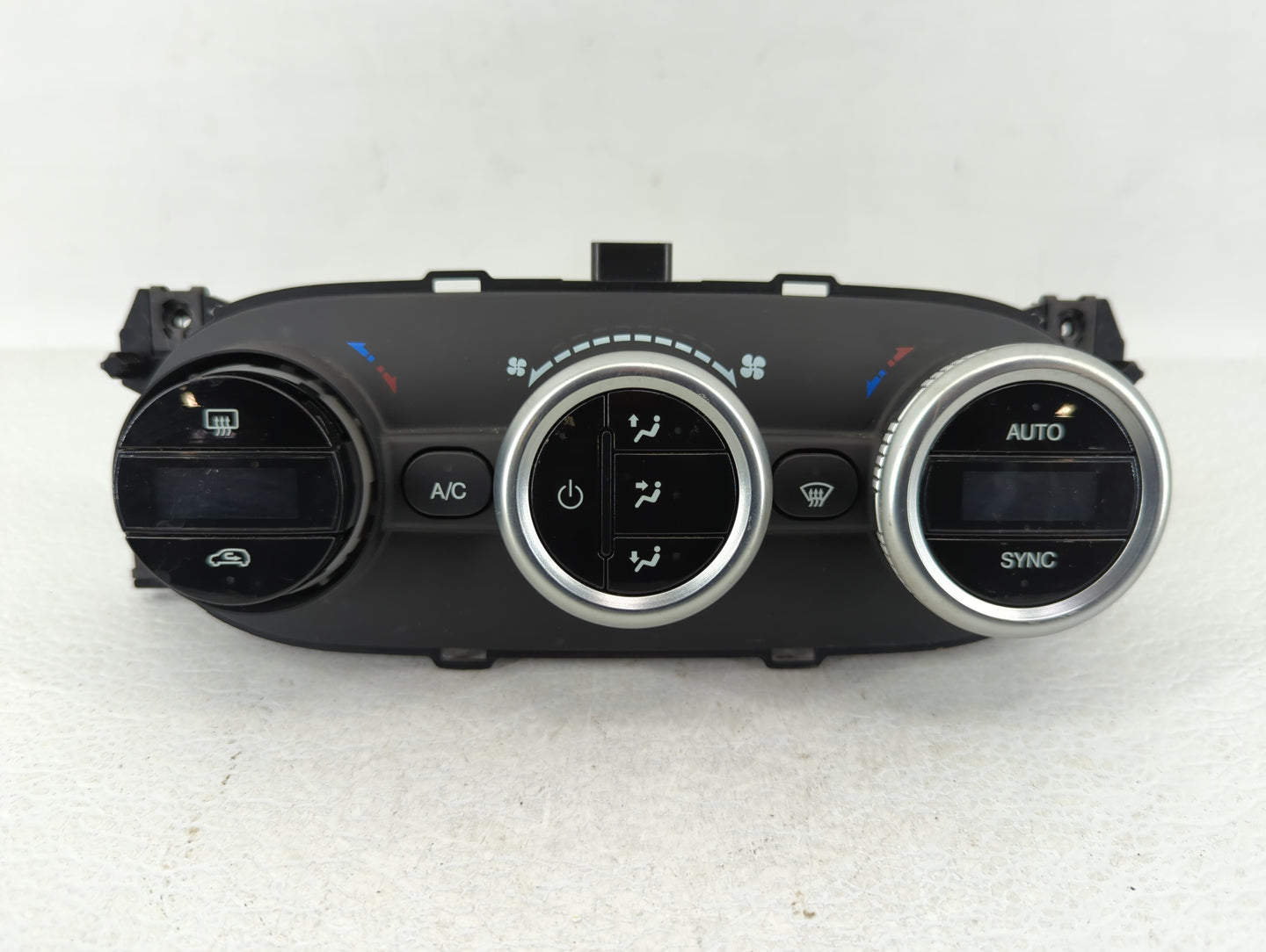 2014 Fiat 500 Climate Control Module Temperature AC/Heater Replacement P/N:735580634 Fits OEM Used Auto Parts - Oemusedautop