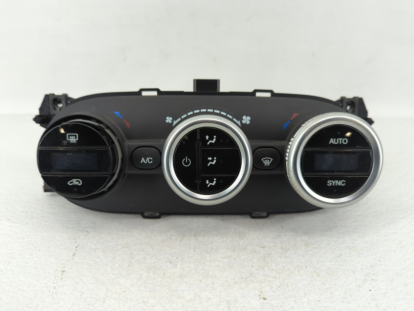 2014 Fiat 500 Climate Control Module Temperature AC/Heater Replacement P/N:735580634 Fits OEM Used Auto Parts - Oemusedautop