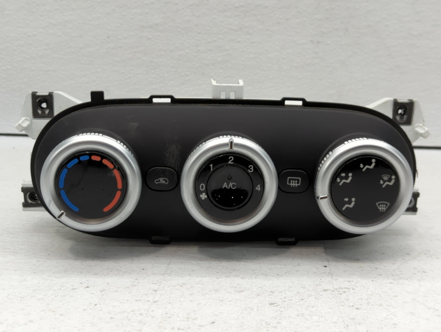 2014 Fiat 500 Climate Control Module Temperature AC/Heater Replacement P/N:735557283 Fits OEM Used Auto Parts - Oemusedautop