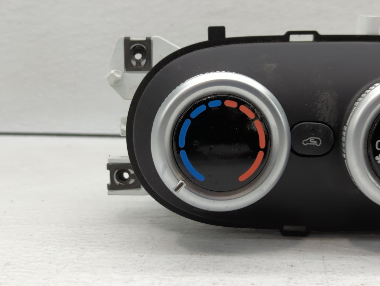2014 Fiat 500 Climate Control Module Temperature AC/Heater Replacement P/N:735557283 Fits OEM Used Auto Parts - Oemusedautop