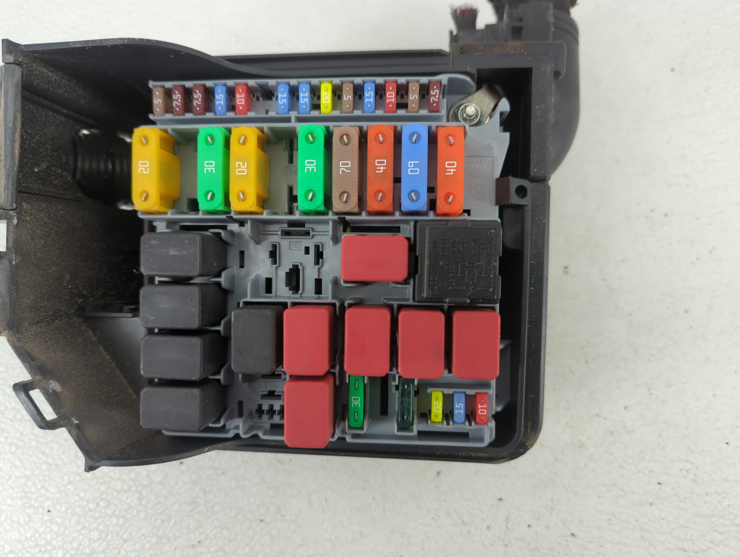 2012-2017 Fiat 500 Fusebox Fuse Box Panel Relay Module P/N:53100999 Fits Fits 2012 2013 2014 2015 2016 2017 OEM Used Auto Pa