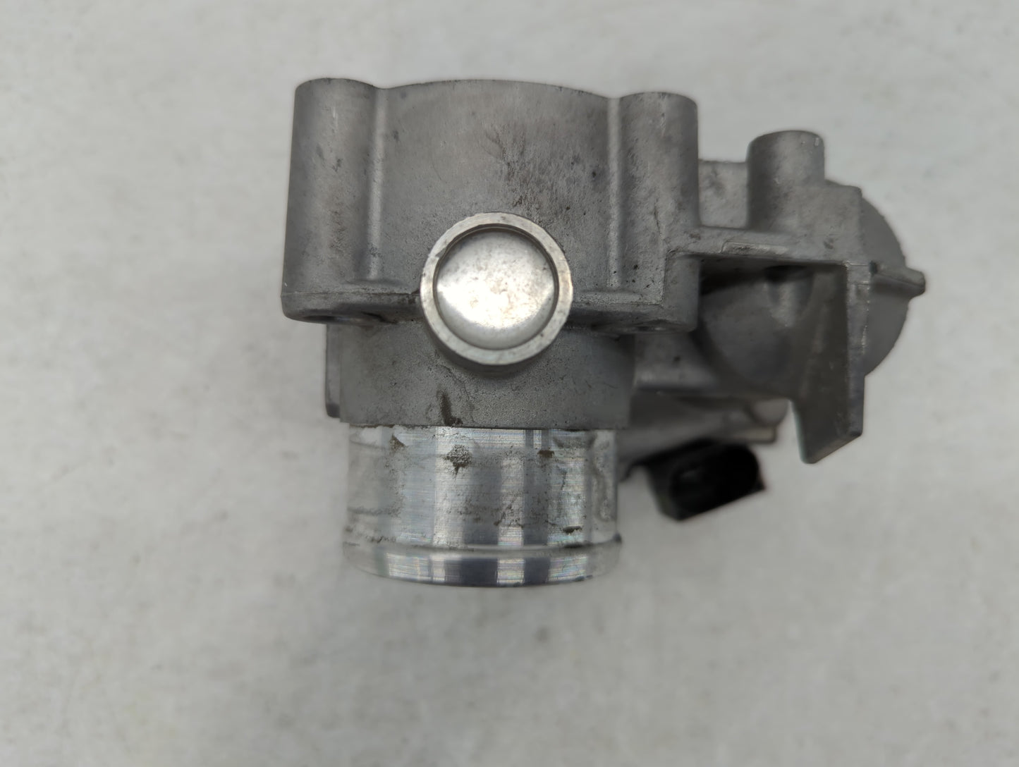 2013-2017 Fiat 500 Throttle Body P/N:0 280 750 568 04892945AA Fits Fits 2013 2014 2015 2016 2017 OEM Used Auto Parts - Oemus