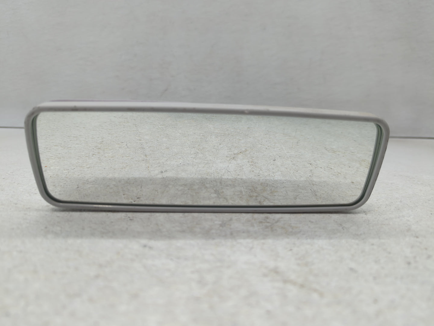 2014 Fiat 500 Interior Rear View Mirror Replacement OEM P/N:E3021040 Fits OEM Used Auto Parts - Oemusedautoparts1.com