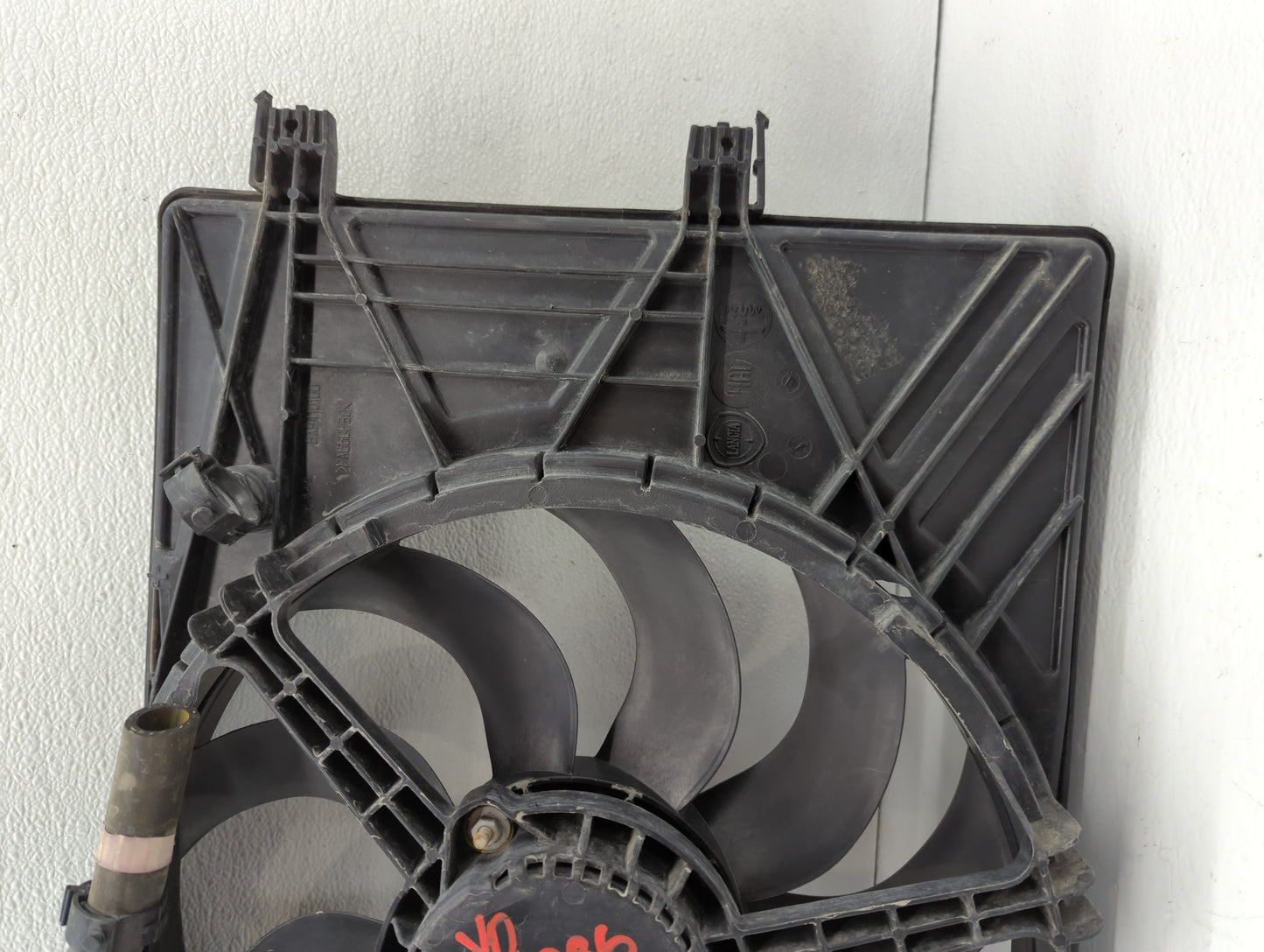 2014-2017 Fiat 500 Left Radiator Fan Motor Assembly - Oemusedautoparts1.com