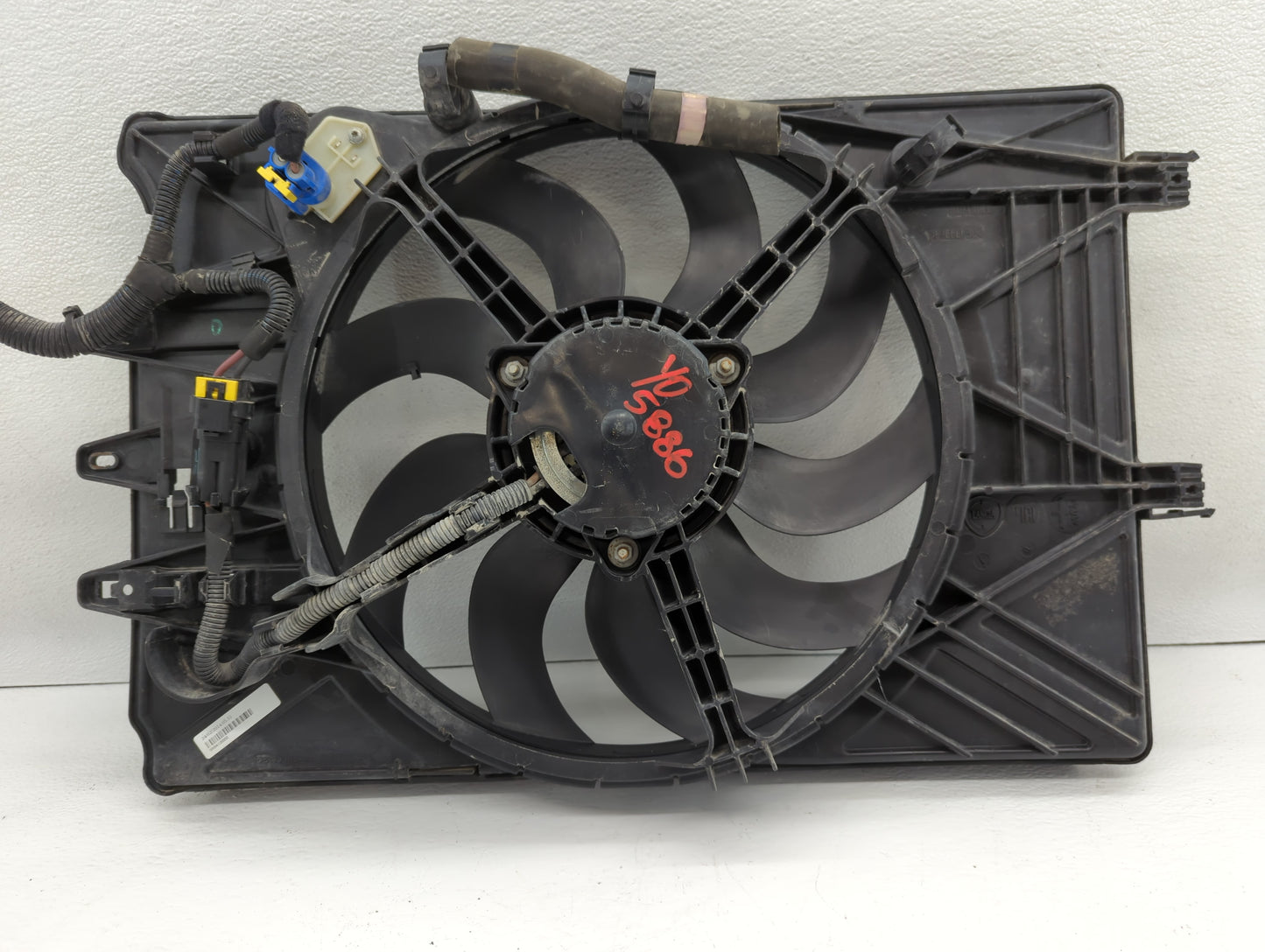 2014-2017 Fiat 500 Left Radiator Fan Motor Assembly - Oemusedautoparts1.com