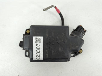 compare product 2014-2017 Fiat 500 Fusebox Fuse Box Panel Relay Module P/N:51890355 Fits Fits 2014 2015 2016 2017 OEM Used Auto Parts