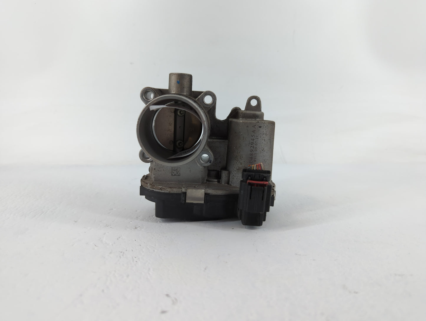 2013-2017 Fiat 500 Throttle Body P/N:04892945AA Fits Fits 2013 2014 2015 2016 2017 OEM Used Auto Parts - Oemusedautoparts1.c