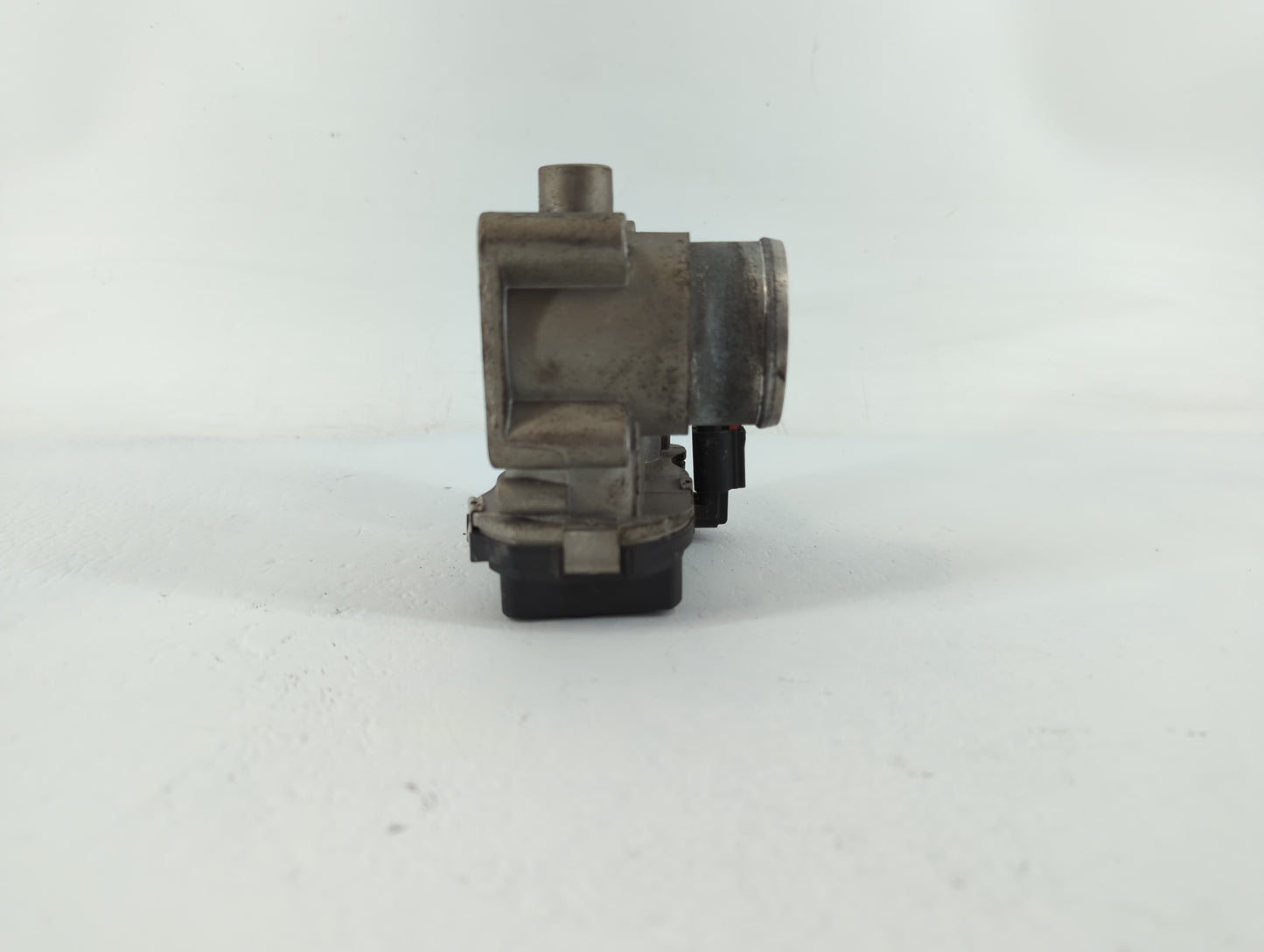 2013-2017 Fiat 500 Throttle Body P/N:04892945AA Fits Fits 2013 2014 2015 2016 2017 OEM Used Auto Parts - Oemusedautoparts1.c