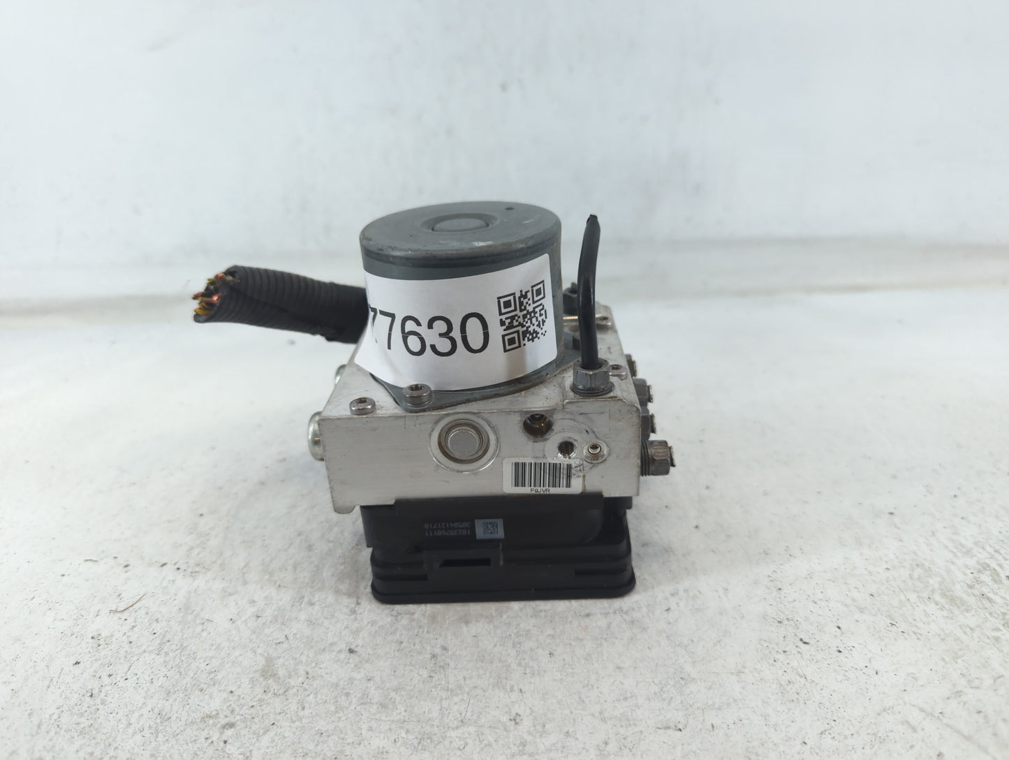 2014 Fiat 500 ABS Pump Control Module Replacement P/N:51920753 Fits OEM Used Auto Parts - Oemusedautoparts1.com