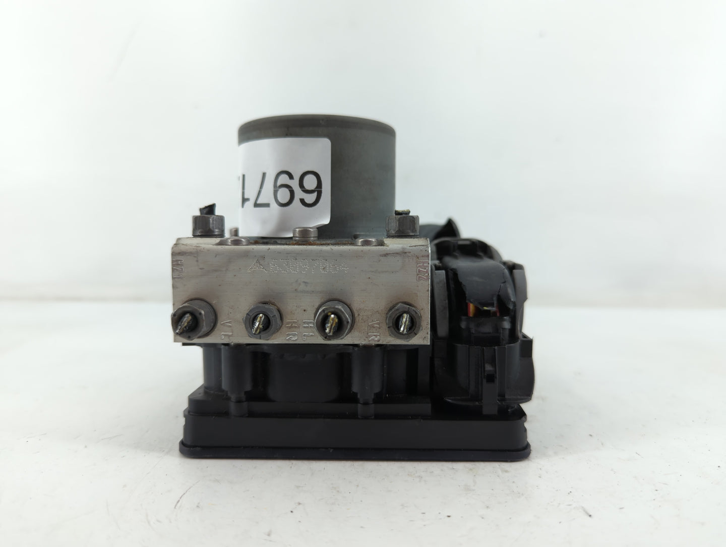 2014 Fiat 500 ABS Pump Control Module Replacement P/N:51920753 Fits OEM Used Auto Parts - Oemusedautoparts1.com