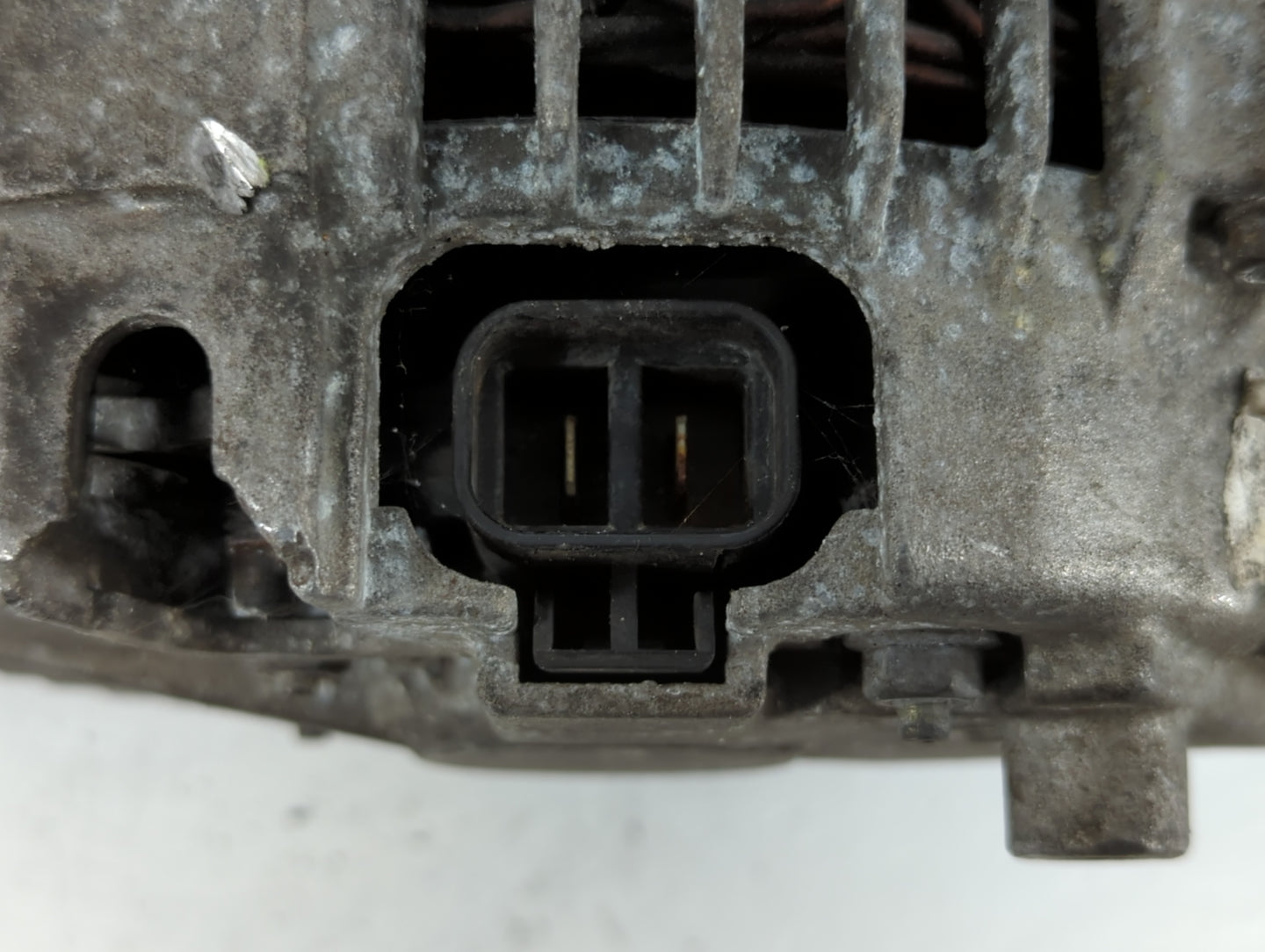 2014-2017 Fiat 500 Alternator Replacement Generator Charging Assembly Engine OEM Fits Fits 2014 2015 2016 2017 2018 OEM Used