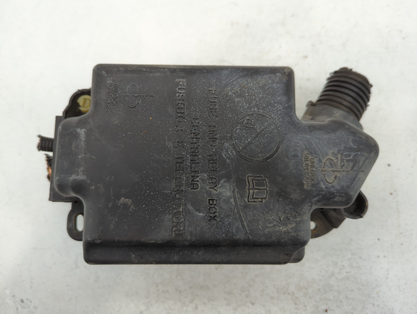 2014-2017 Fiat 500 Fusebox Fuse Box Panel Relay Module P/N:A653 51890355 Fits Fits 2014 2015 2016 2017 OEM Used Auto Parts -