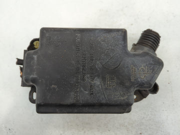 2014-2017 Fiat 500 Fusebox Fuse Box Panel Relay Module P/N:A653 51890355 Fits Fits 2014 2015 2016 2017 OEM Used Auto Parts -