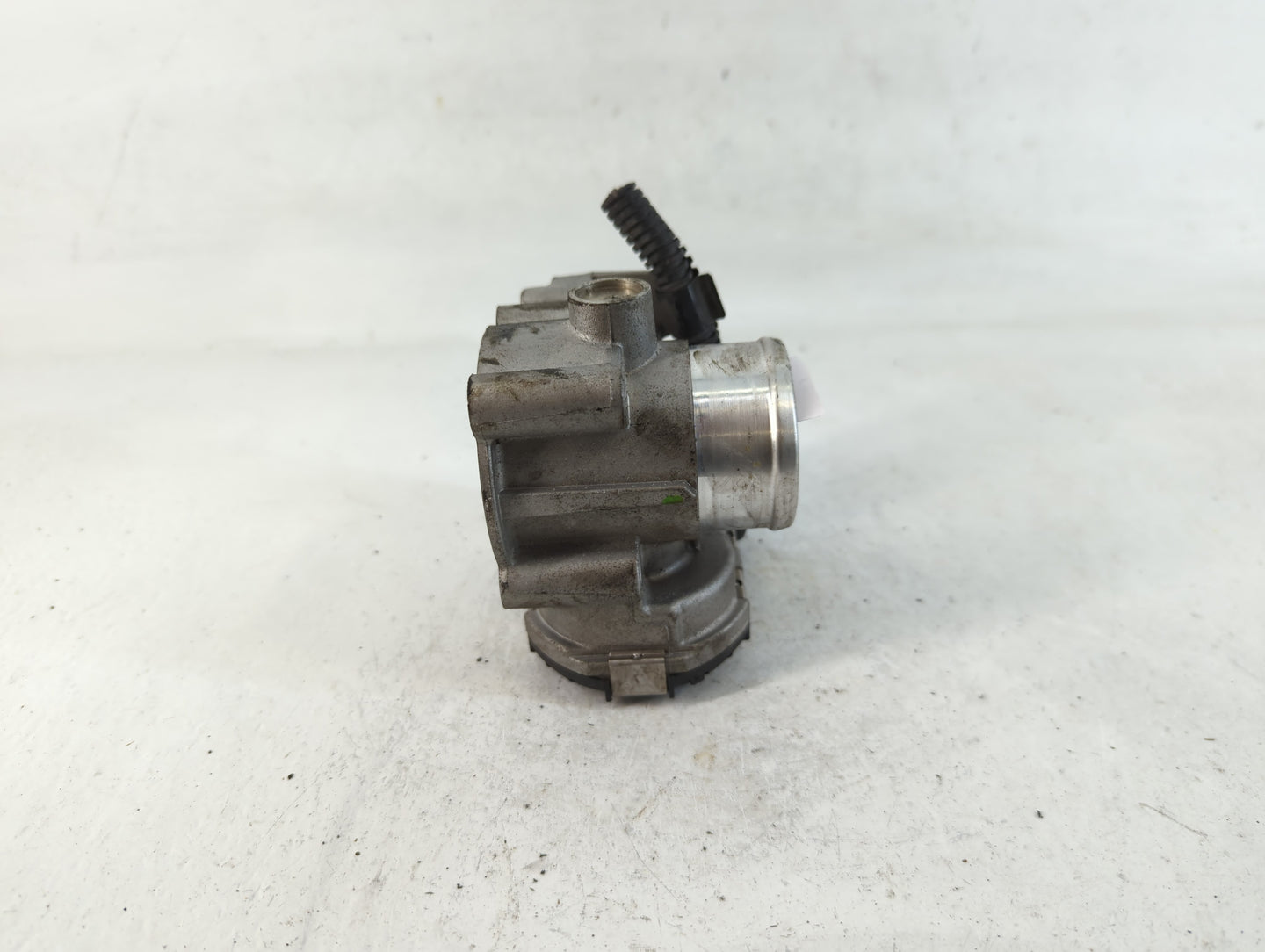 2012-2017 Fiat 500 Throttle Body P/N:0 280 750 568 Fits Fits 2012 2013 2014 2015 2016 2017 OEM Used Auto Parts - Oemusedauto