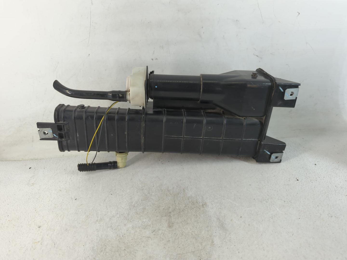2014 Fiat 500 Fuel Vapor Charcoal Canister - Oemusedautoparts1.com