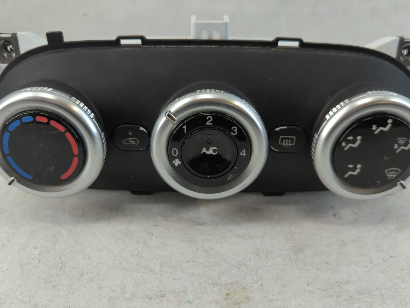 2014 Fiat 500 Climate Control Module Temperature AC/Heater Replacement Fits OEM Used Auto Parts - Oemusedautoparts1.com