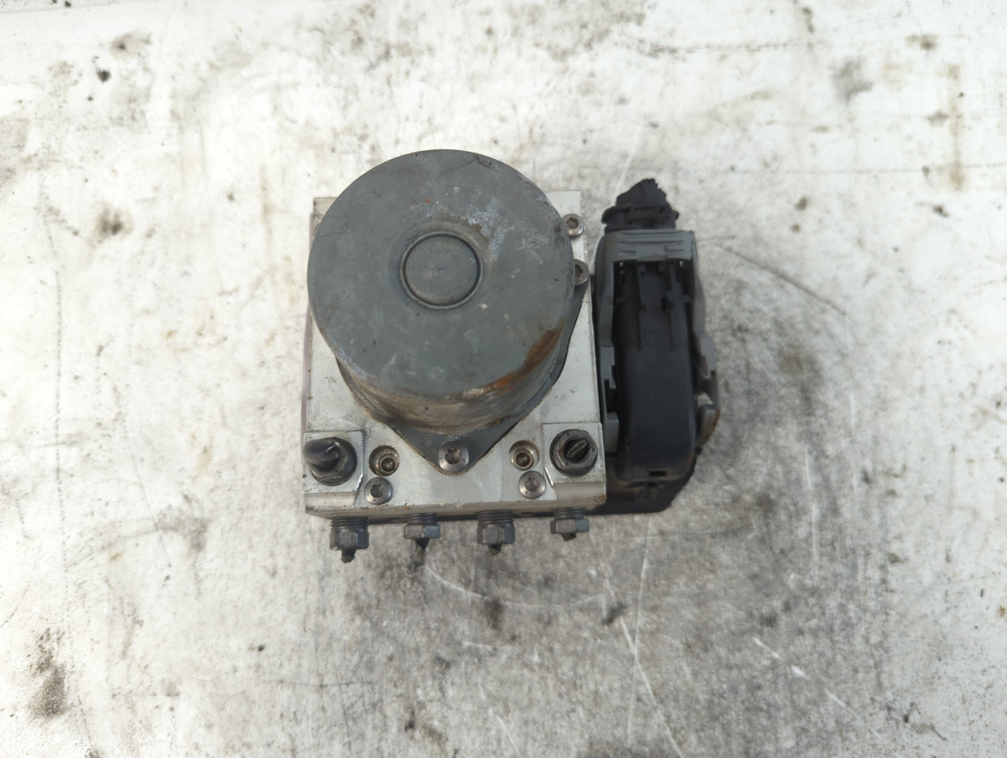 2014 Fiat 500 ABS Pump Control Module Replacement P/N:54086226D 18552006 ESC, 51920753 Fits OEM Used Auto Parts - Oemusedaut