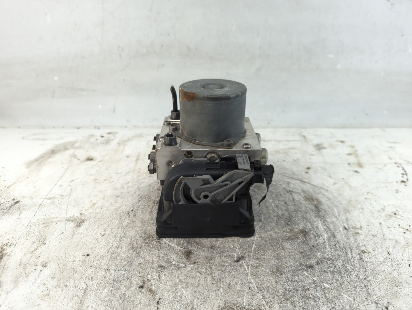 2014 Fiat 500 ABS Pump Control Module Replacement P/N:54086226D 18552006 ESC, 51920753 Fits OEM Used Auto Parts - Oemusedaut