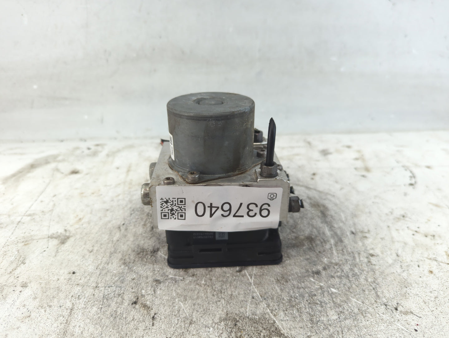 2014 Fiat 500 ABS Pump Control Module Replacement P/N:54086226D 18552006 ESC, 51920753 Fits OEM Used Auto Parts - Oemusedaut