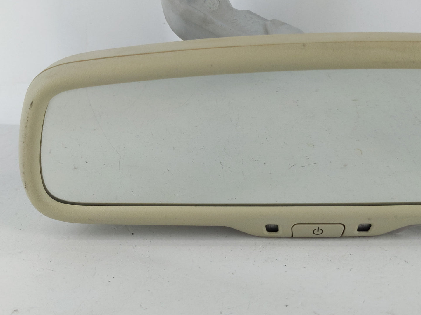 2014 Fiat 500l Interior Rear View Mirror Replacement OEM P/N:E3021035 Fits OEM Used Auto Parts - Oemusedautoparts1.com