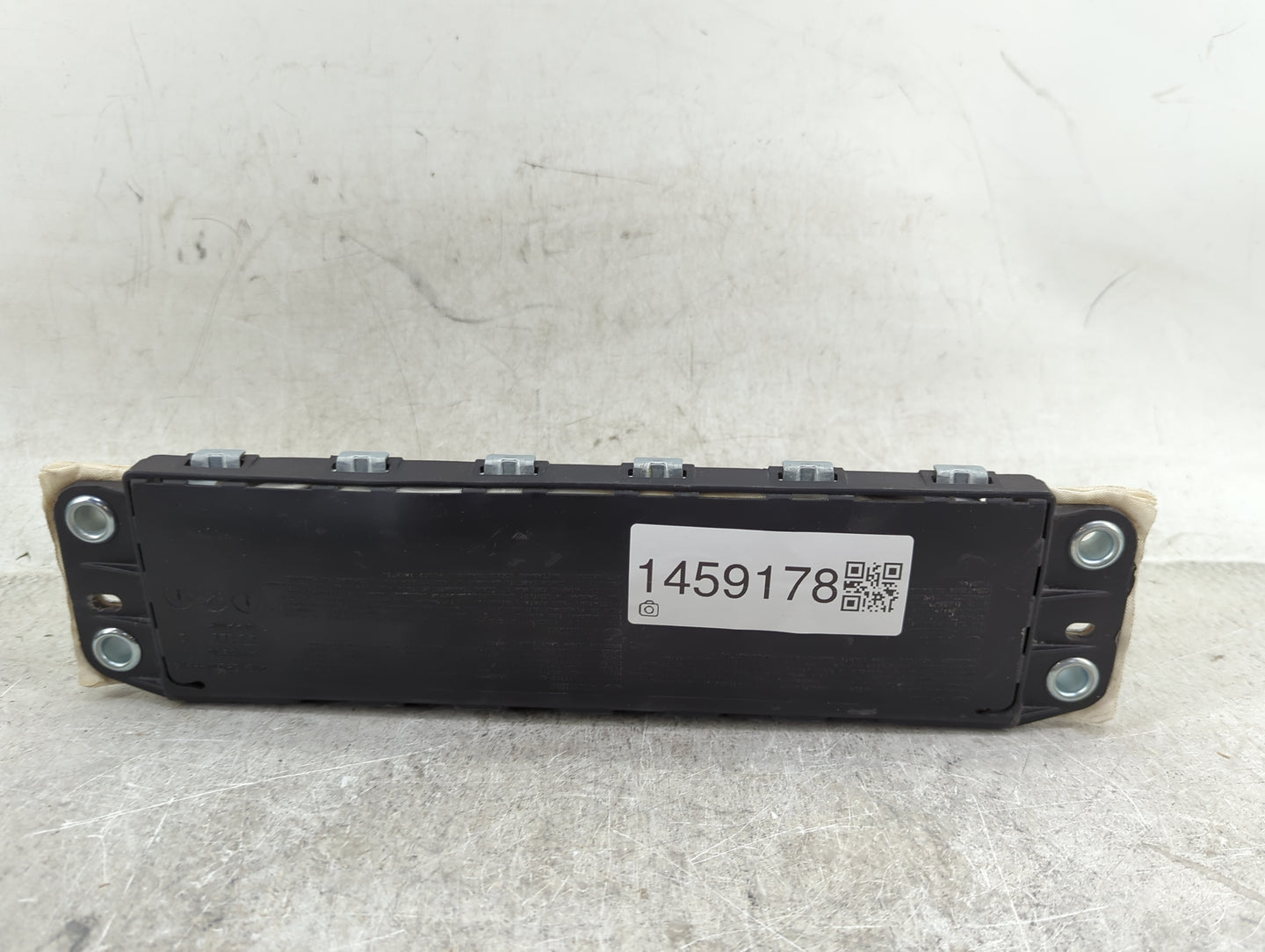 2014 Fiat 500L Air Bag Driver Left Knee Oem - Oemusedautoparts1.com