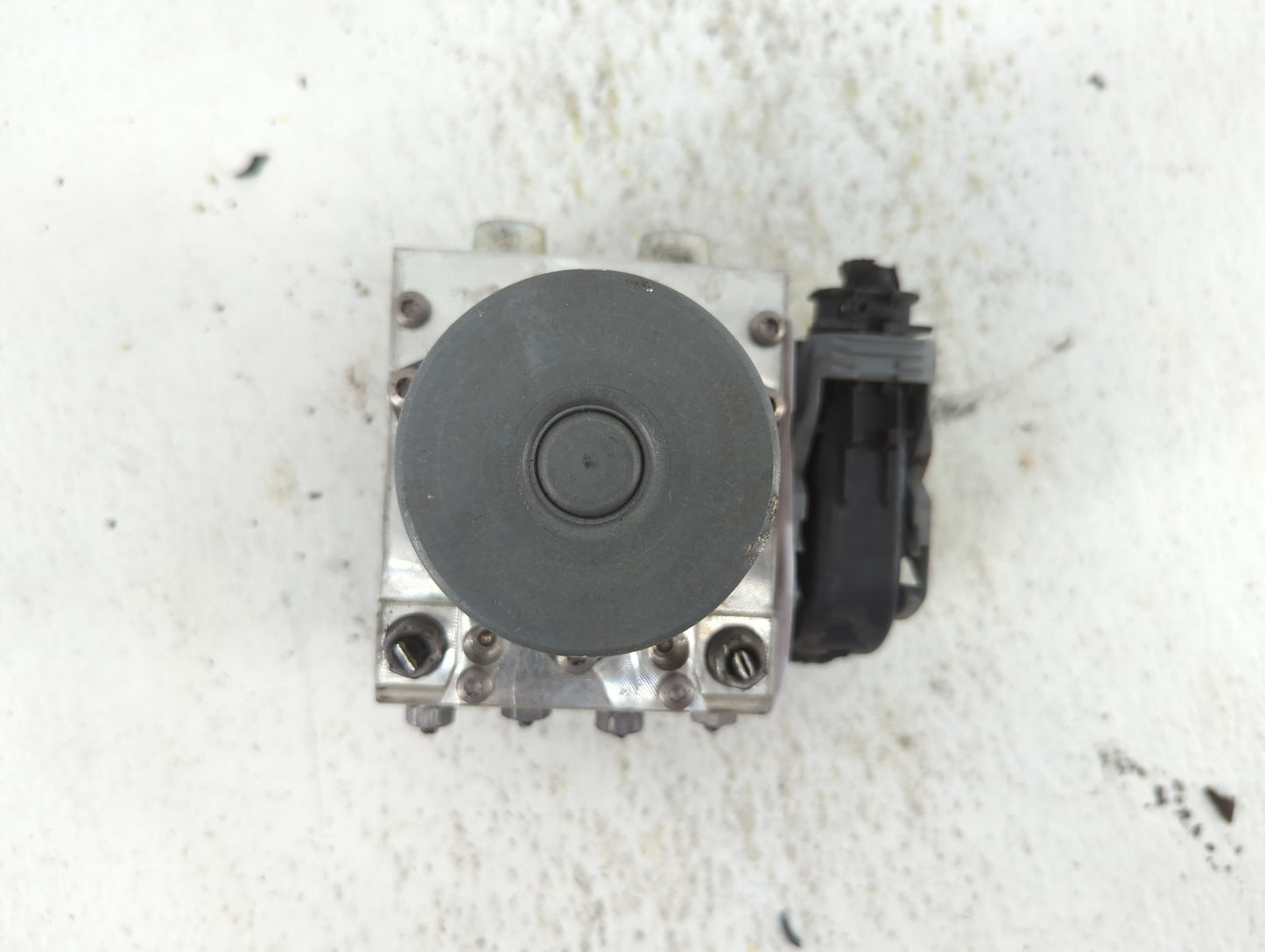 2014 Fiat 500l ABS Pump Control Module Replacement P/N:51920753 51973614 Fits OEM Used Auto Parts - Oemusedautoparts1.com