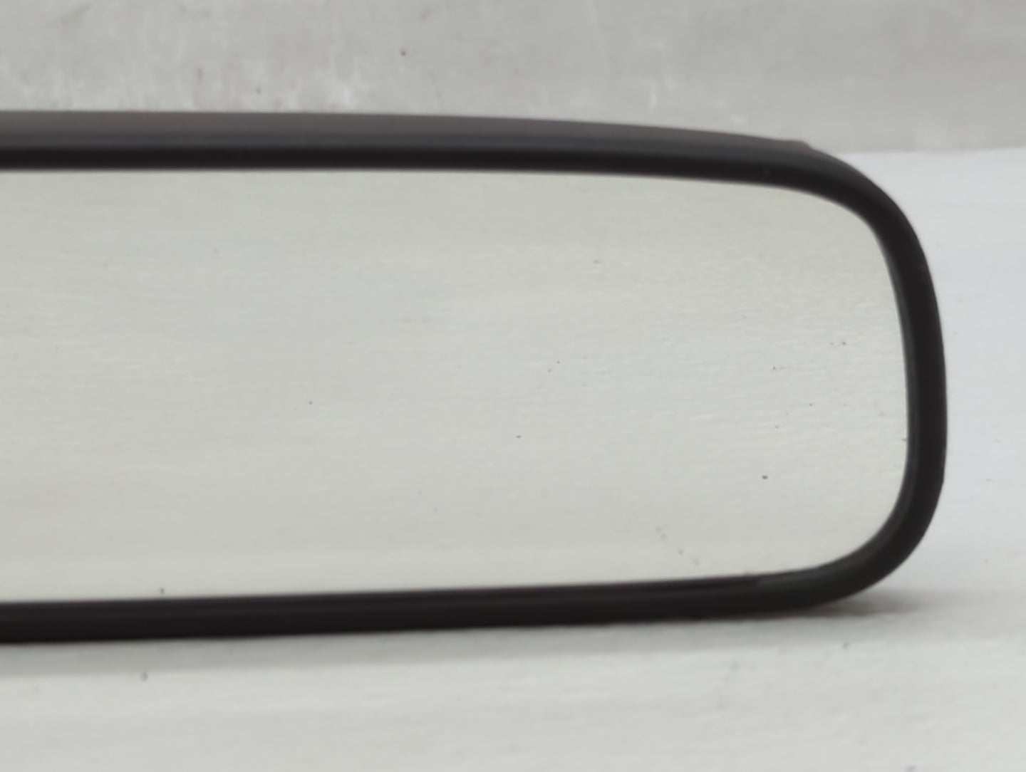 2014 Fiat 500l Interior Rear View Mirror Replacement OEM P/N:I100027 E13010837 Fits OEM Used Auto Parts - Oemusedautoparts1.