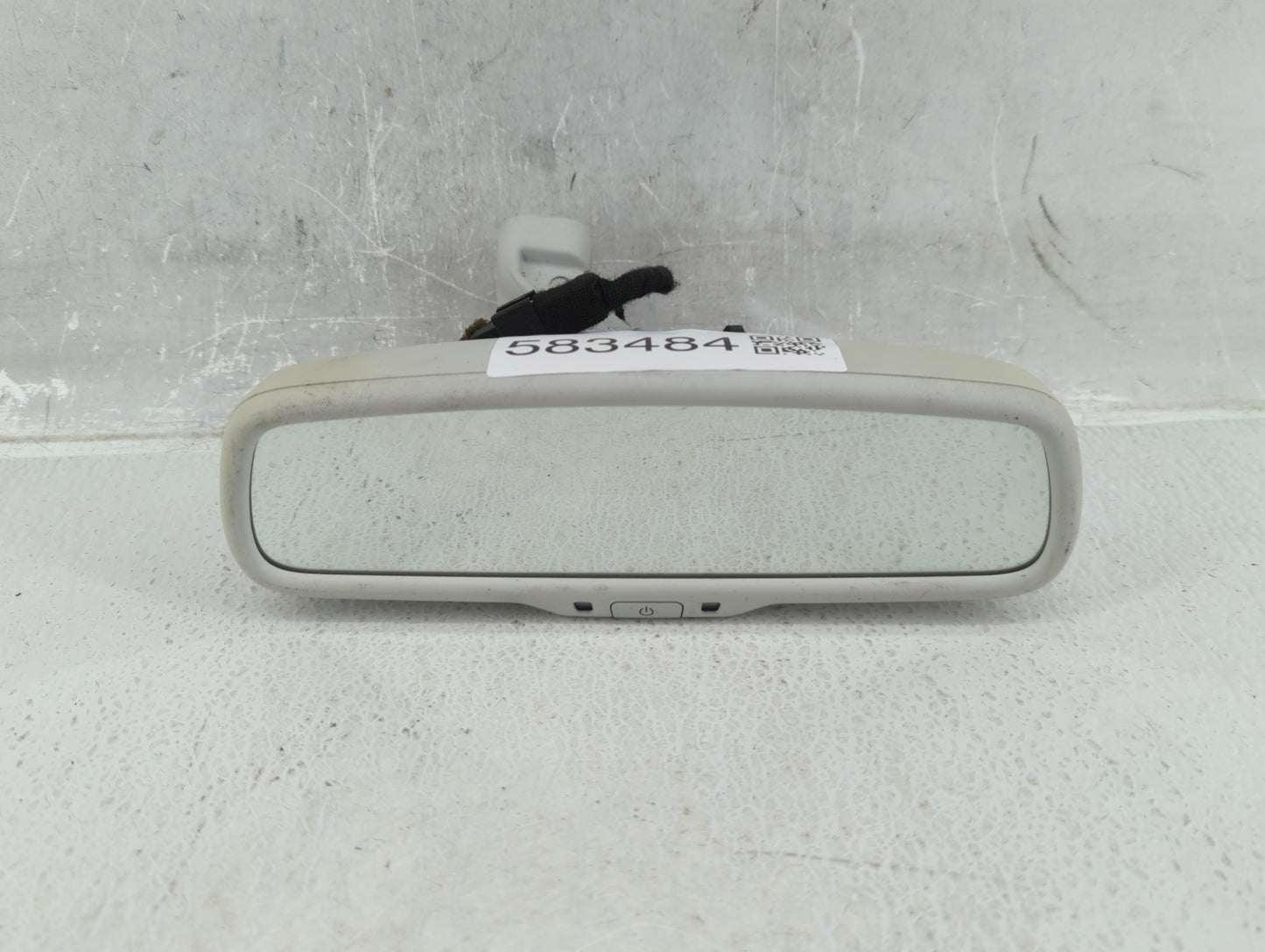 2014 Fiat 500l Interior Rear View Mirror Replacement OEM P/N:E3021035 Fits OEM Used Auto Parts - Oemusedautoparts1.com