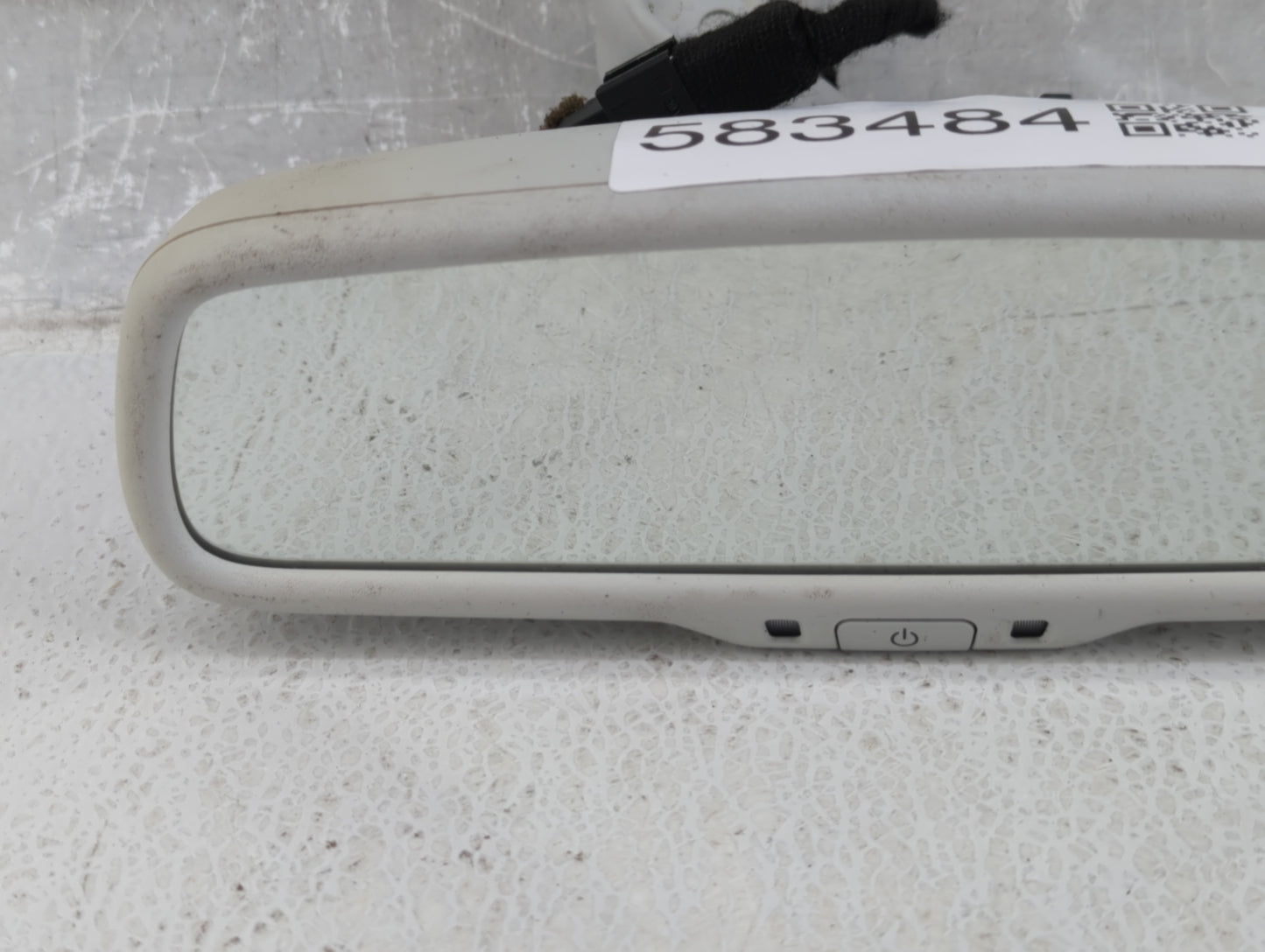 2014 Fiat 500l Interior Rear View Mirror Replacement OEM P/N:E3021035 Fits OEM Used Auto Parts - Oemusedautoparts1.com