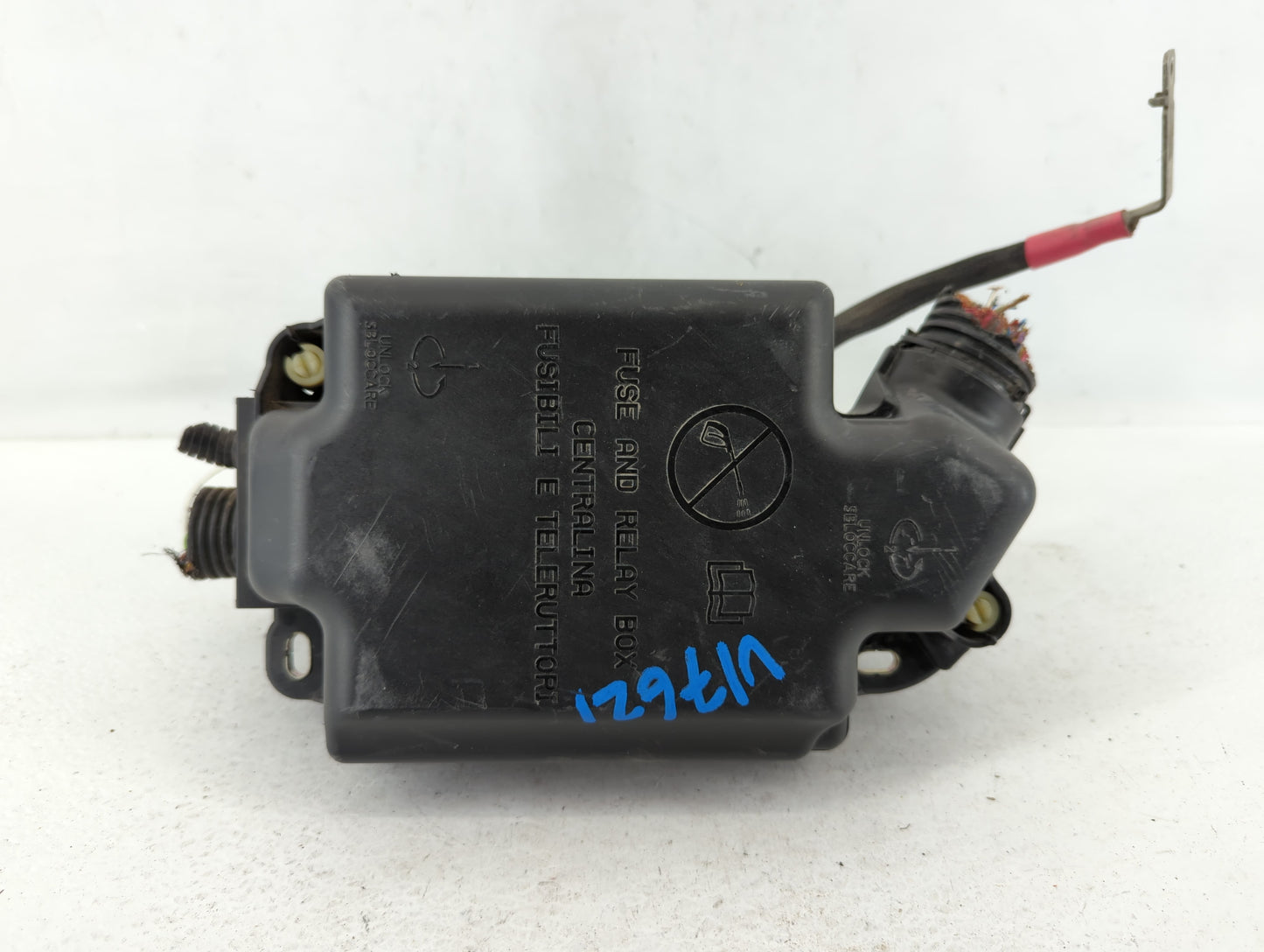 2014 Fiat 500l Fusebox Fuse Box Panel Relay Module P/N:51890355 Fits Fits 2015 2016 2017 OEM Used Auto Parts - Oemusedautopa